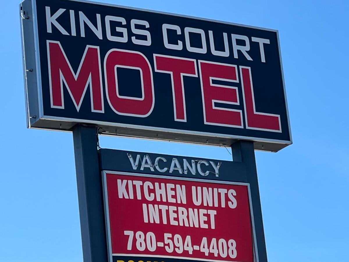 Kings Court Motel Cold Lake Exterior photo